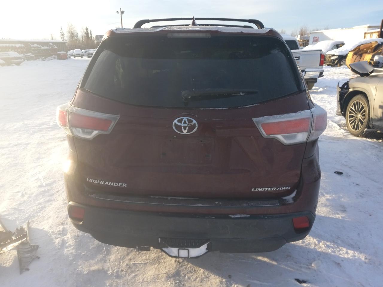 2015 Toyota Highlander - Image 6
