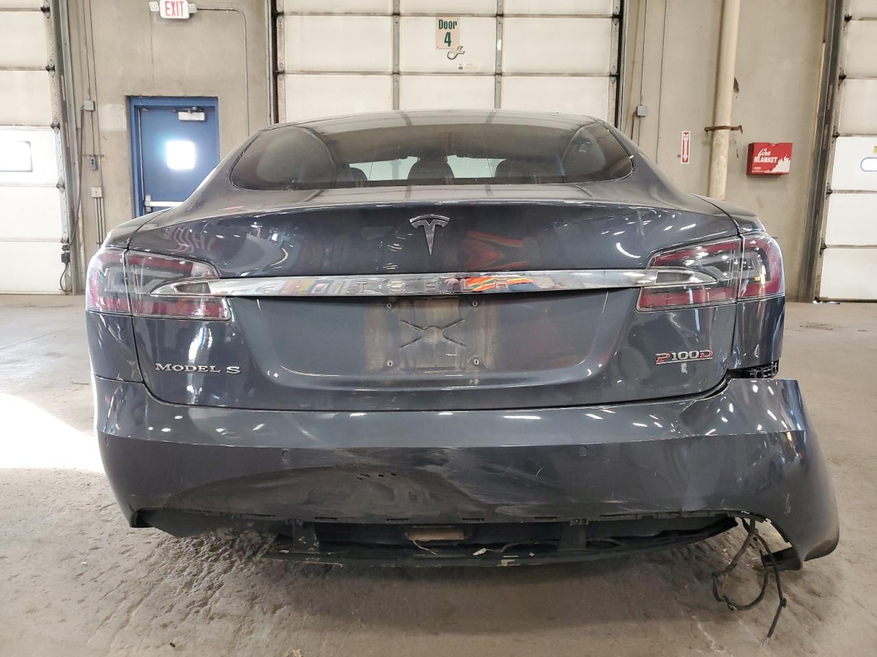 2017 Tesla Model S VIN: 5YJSA1E41HF216993 Lot: 81190414