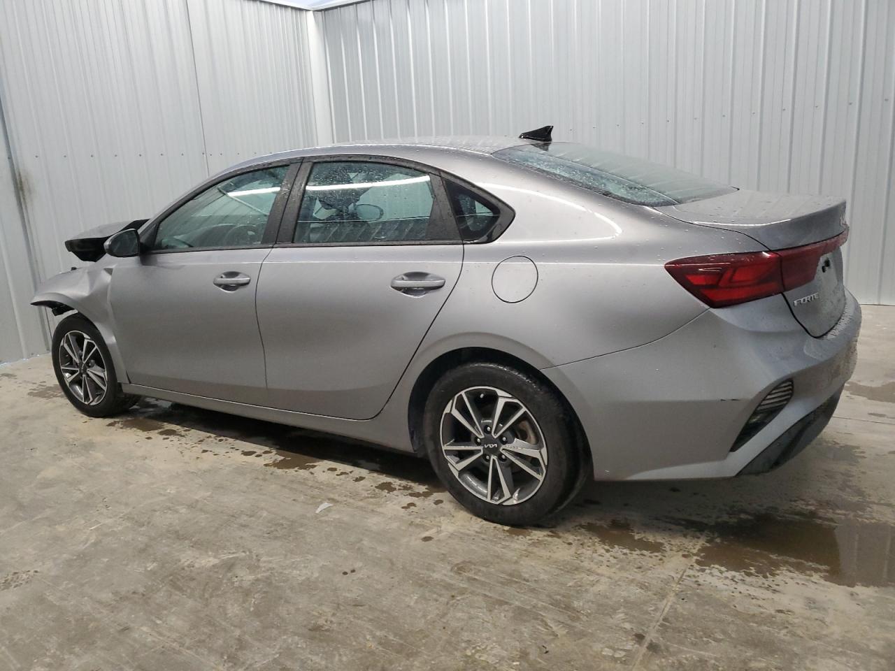 2023 Kia Forte - Image 2