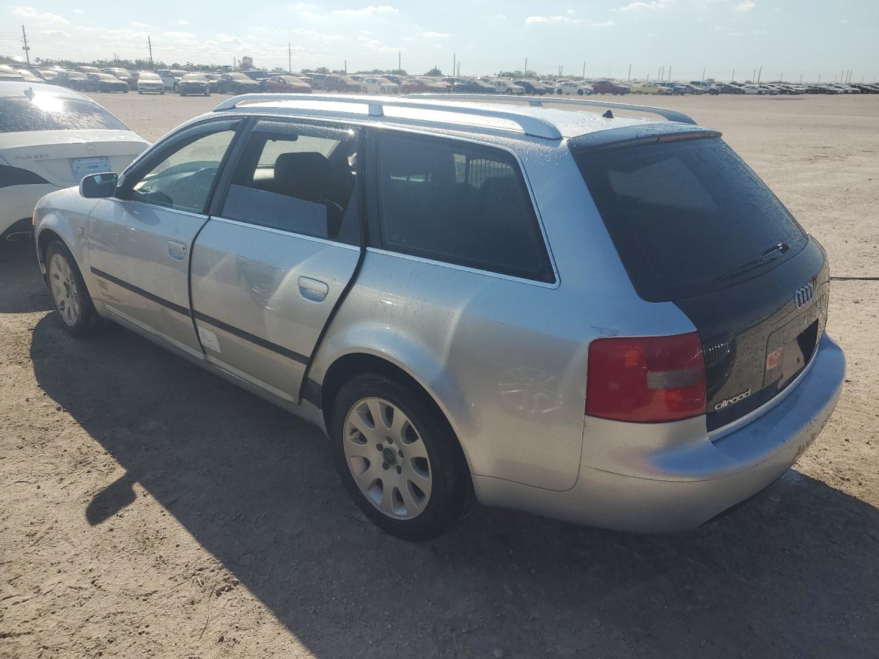 2000 Audi A6 - Image 2