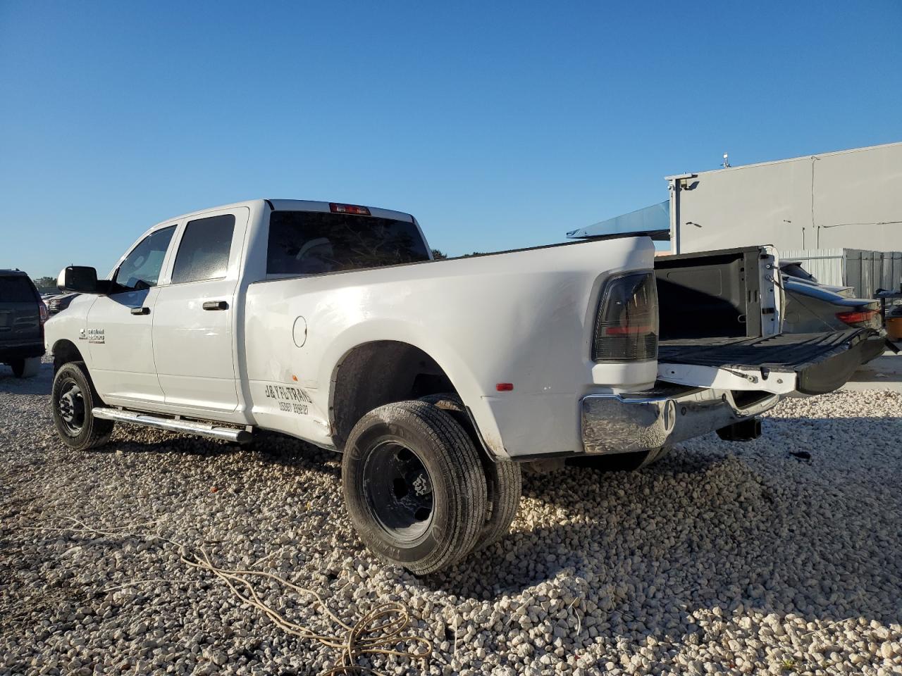 2018 RAM 3500 - Image 2