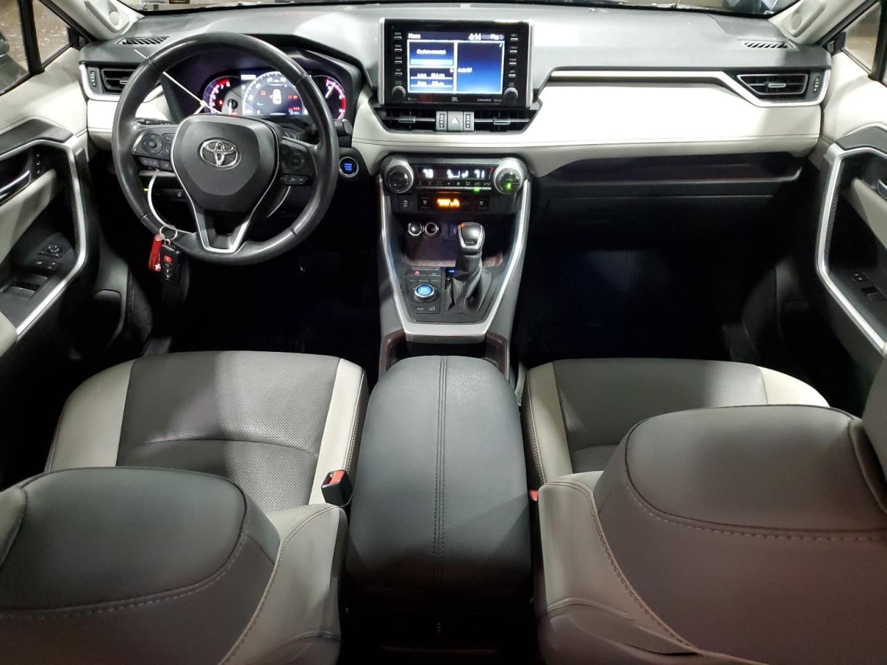 2021 Toyota RAV 4 - Image 8