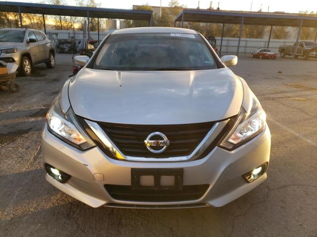  NISSAN ALTIMA 2018 Srebrny
