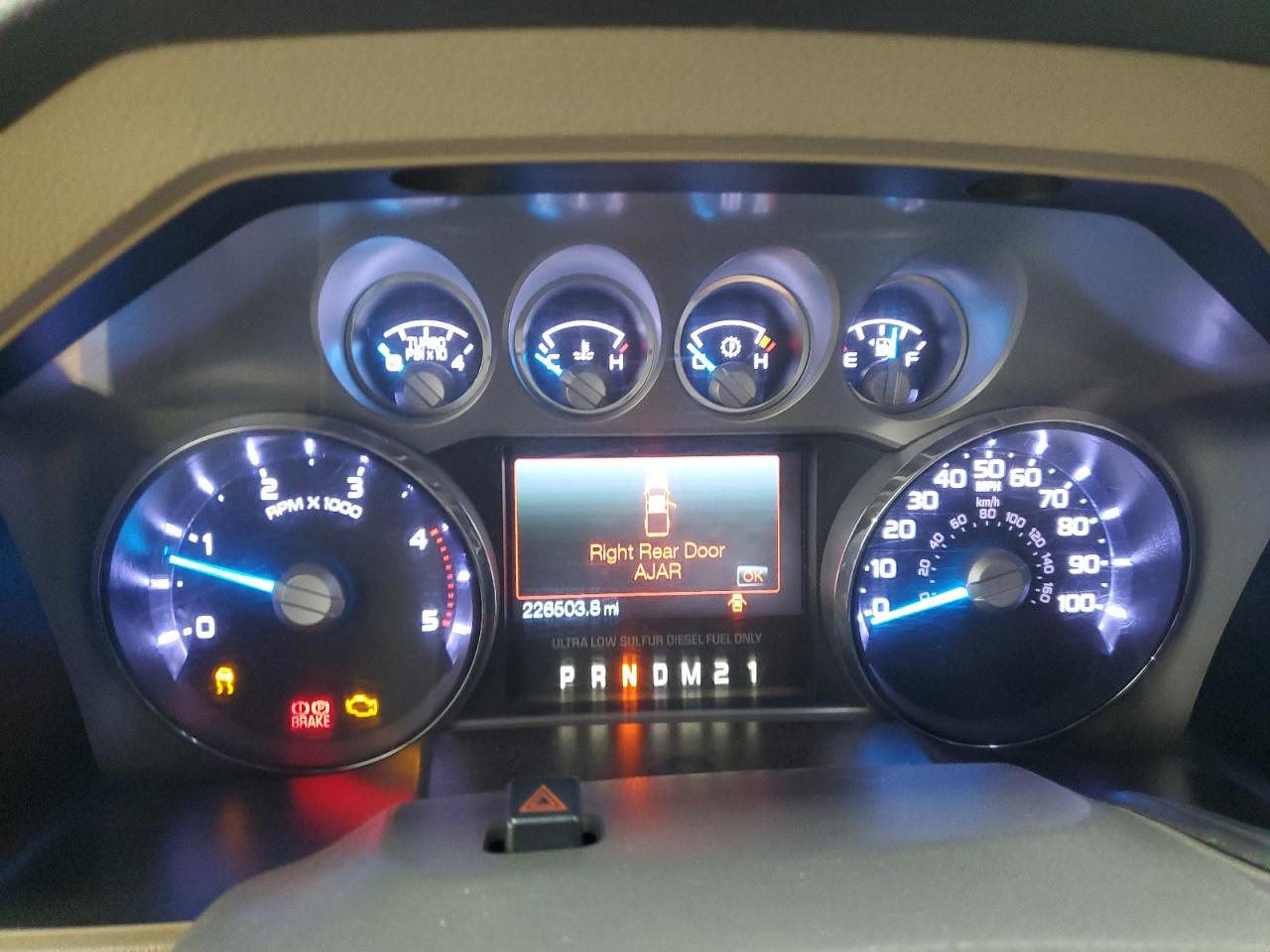 2011 Ford F250 - Image 9
