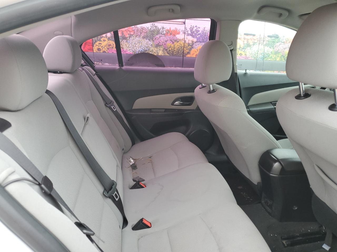 2014 Chevrolet Cruze - Image 11