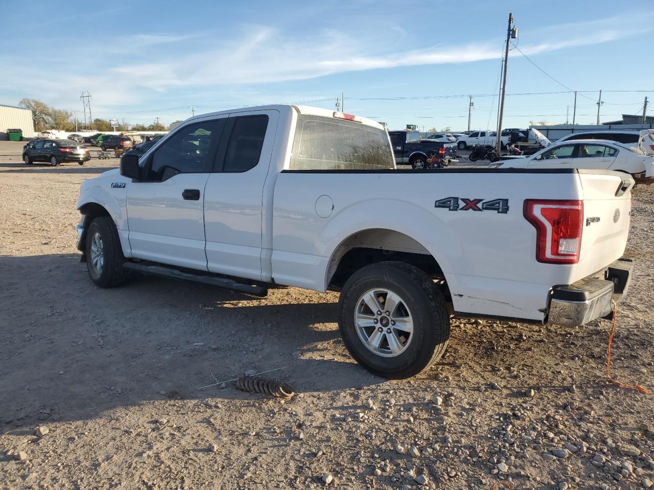 2017 Ford F150 Super Cab VIN: 1FTFX1EF2HKC72137 Lot: 79936644