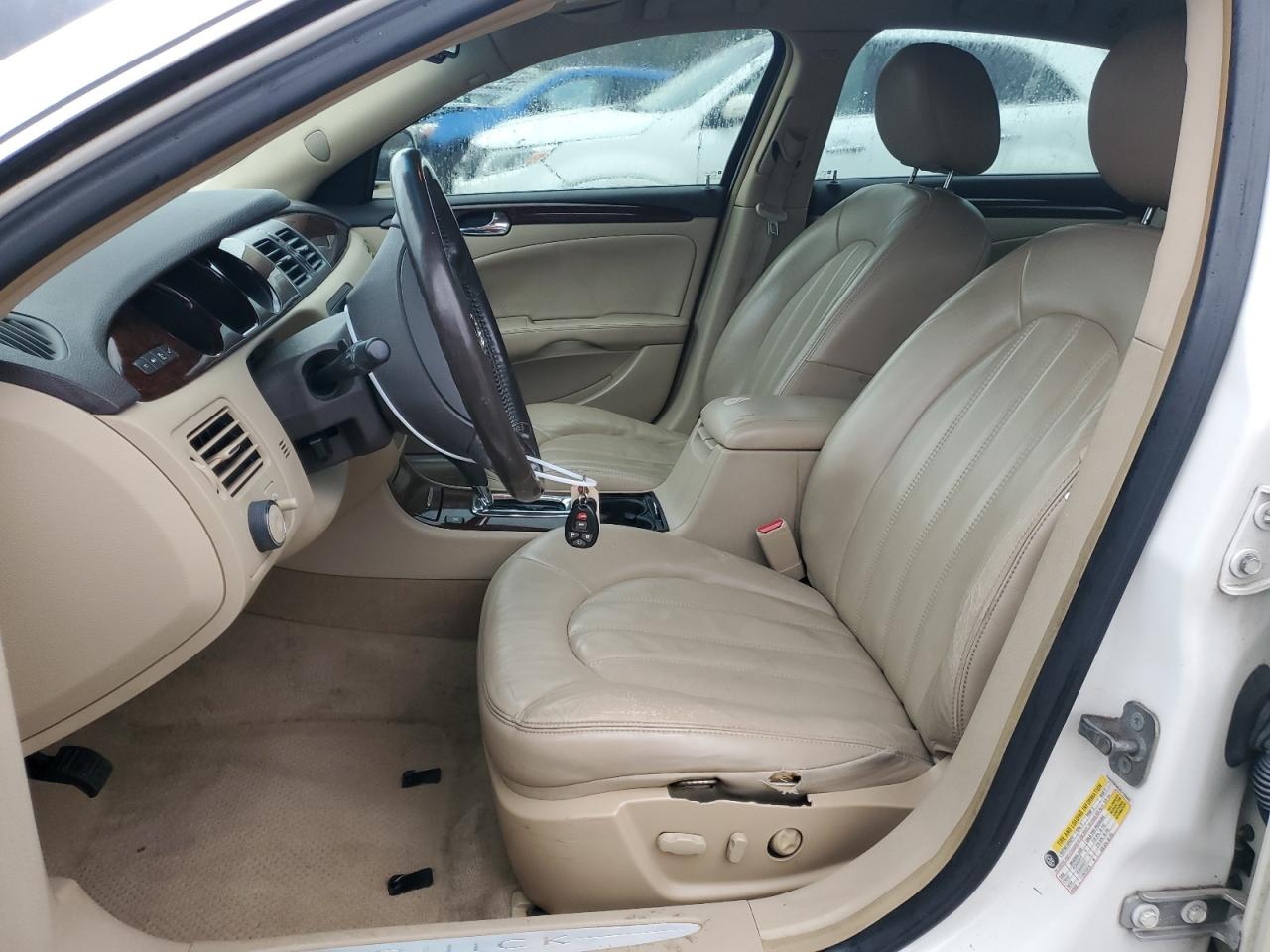 2010 Buick Lucerne - Image 7