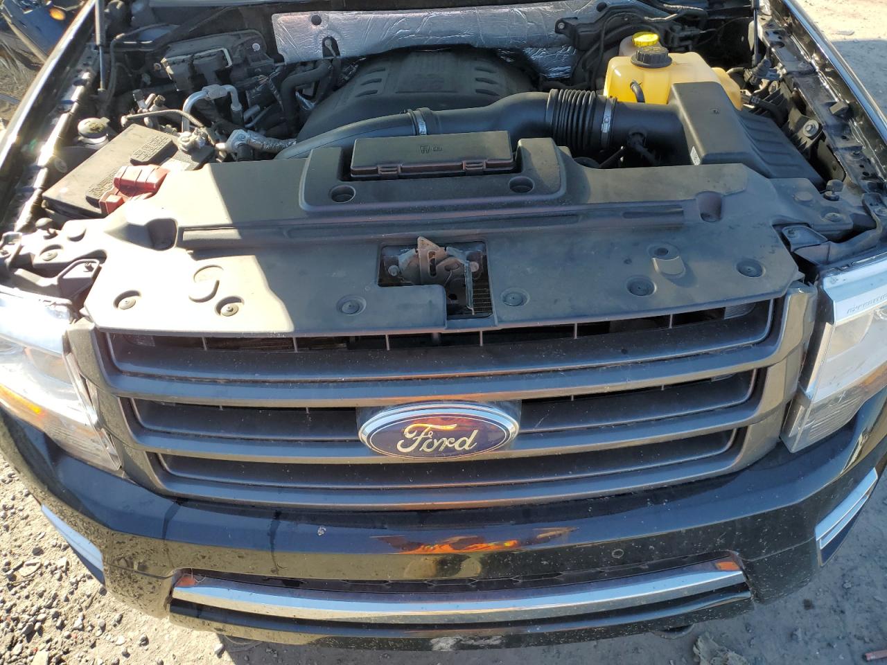2017 Ford Expedition - Image 12