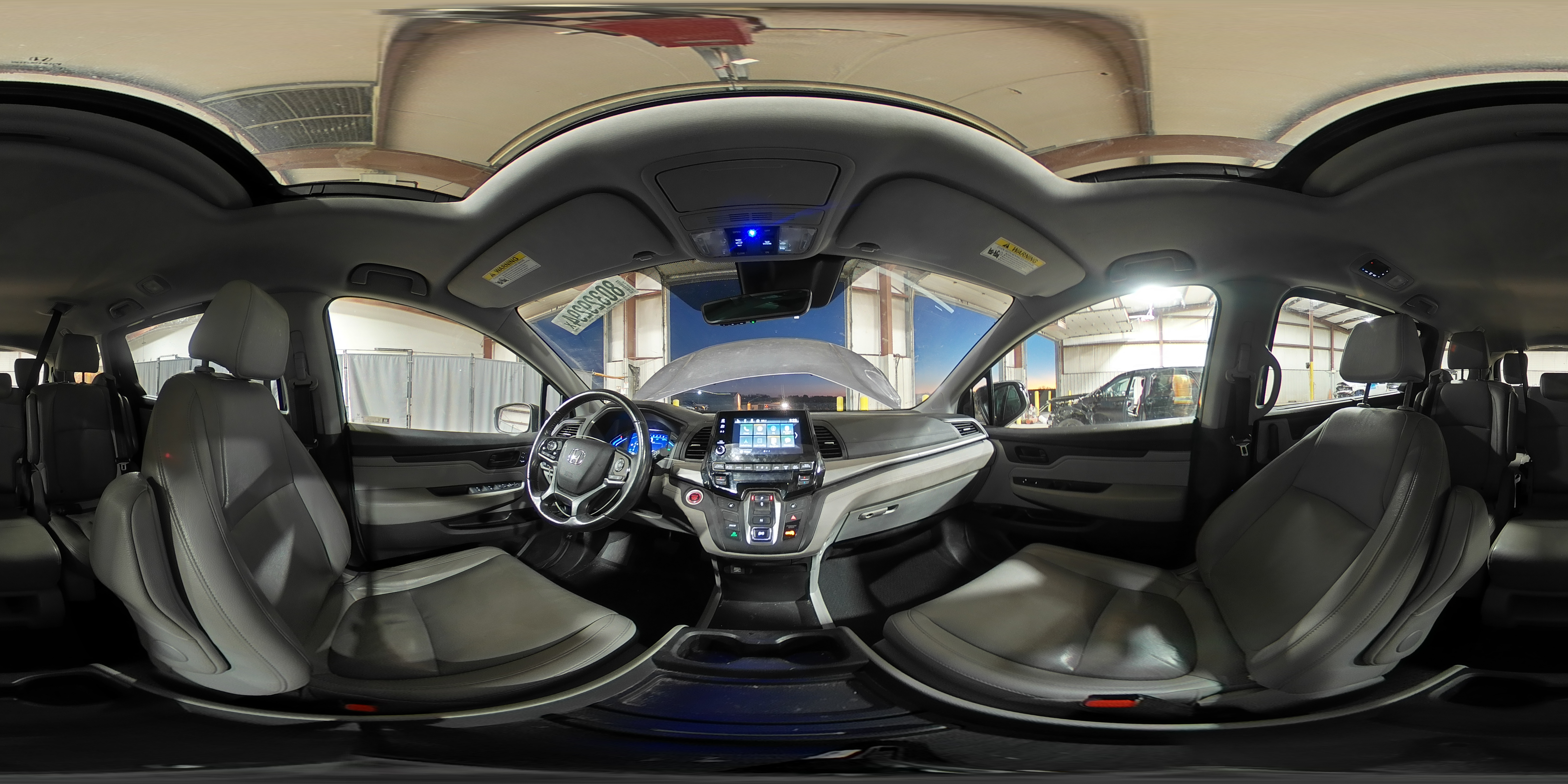 2018 Honda Odyssey - Image 15