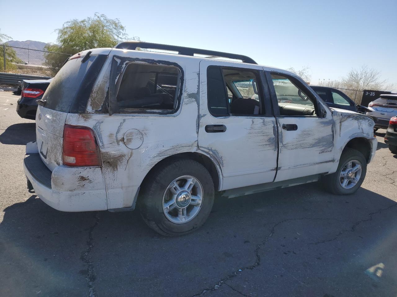 2005 Ford Explorer - Image 3