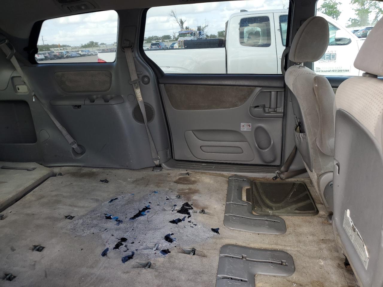 2009 Toyota Sienna - Image 11