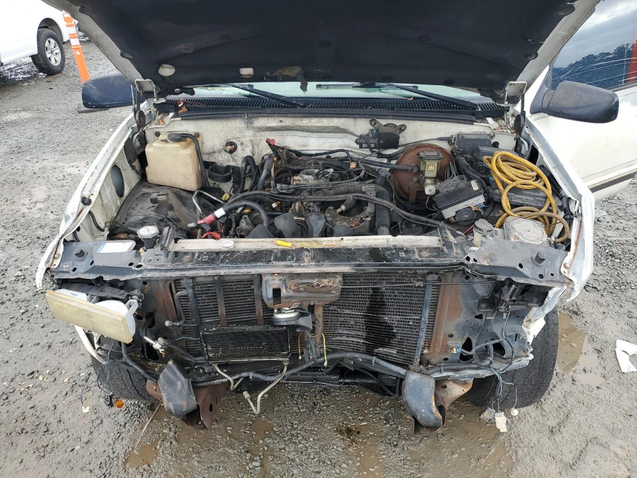 1997 Chevrolet Tahoe - Image 12