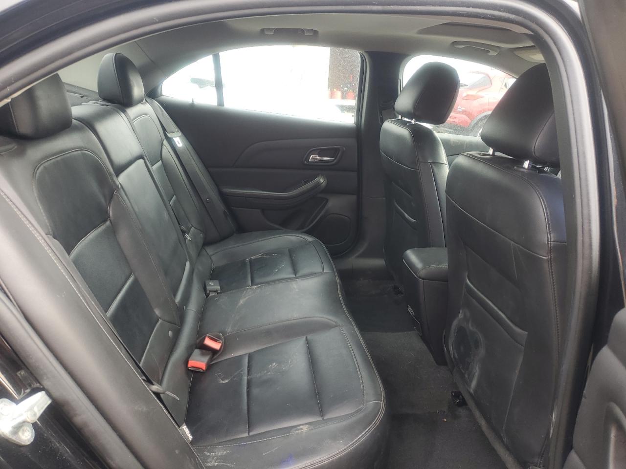 2015 Chevrolet Malibu - Image 10