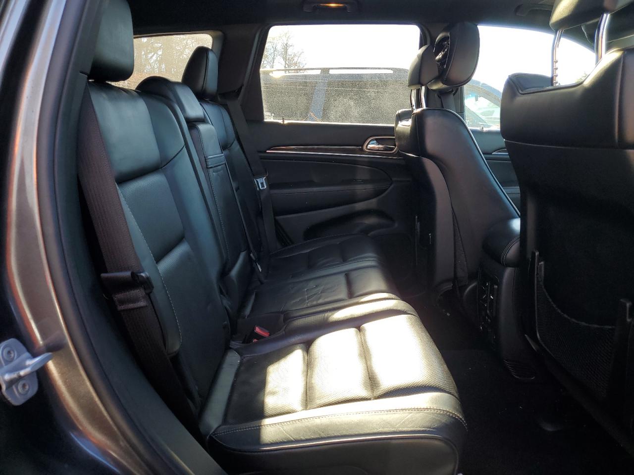 2014 Jeep Grand Cherokee - Image 11
