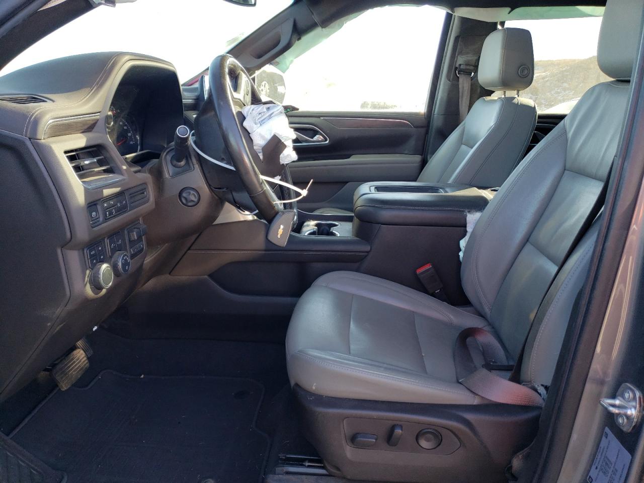 2021 Chevrolet Suburban - Image 7