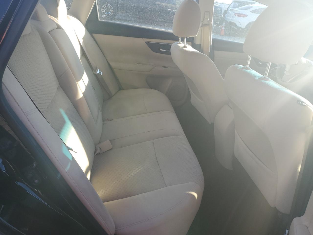 2015 Nissan Altima - Image 10
