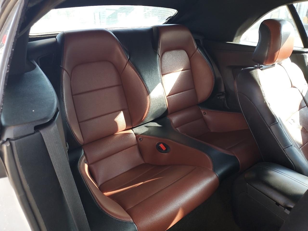 2015 Ford Mustang - Image 10