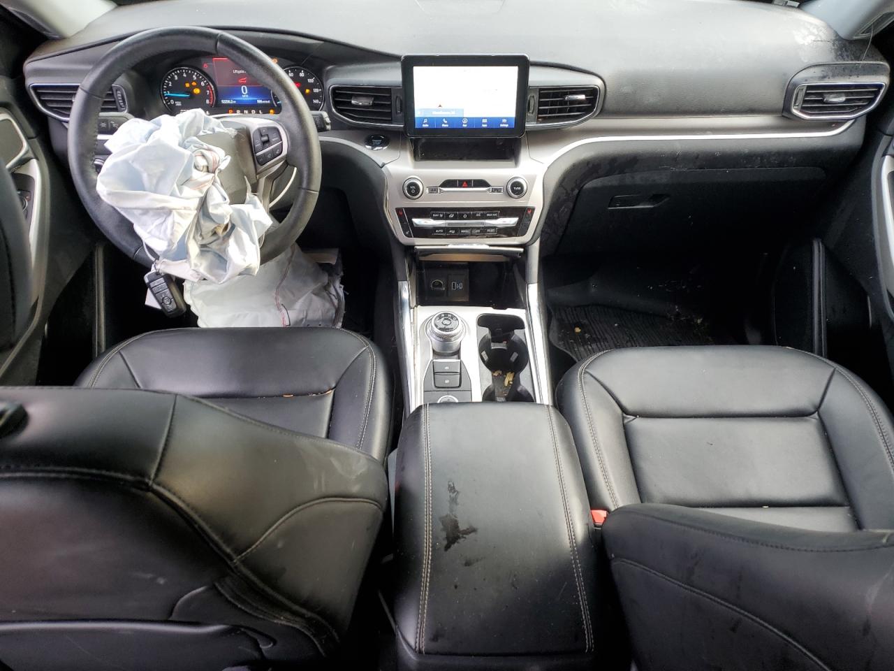 2022 Ford Explorer - Image 8