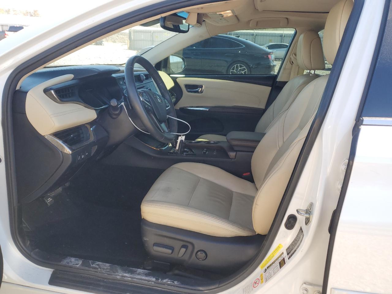 2018 Toyota Avalon - Image 7