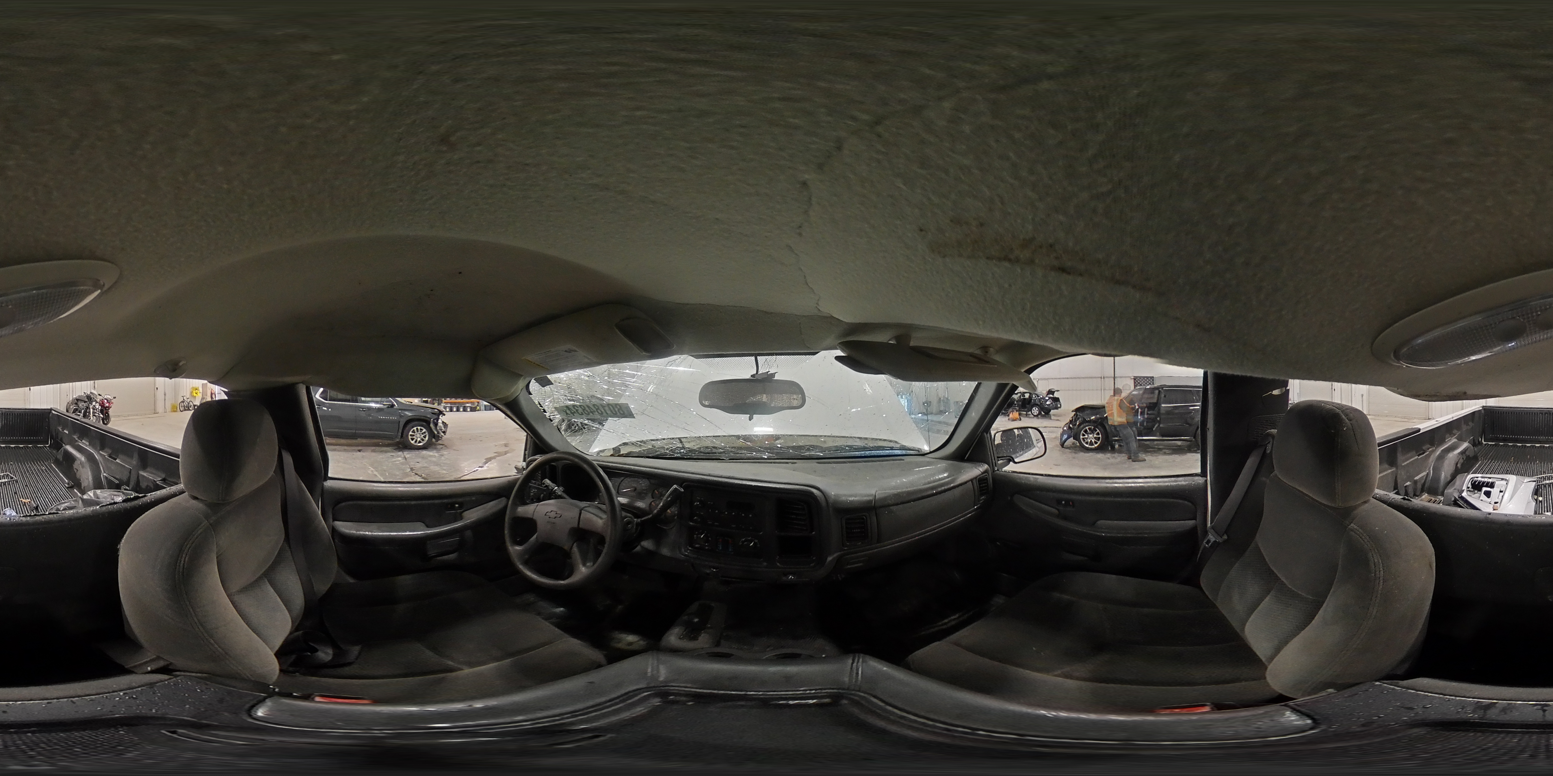 2006 Chevrolet Silverado - Image 12