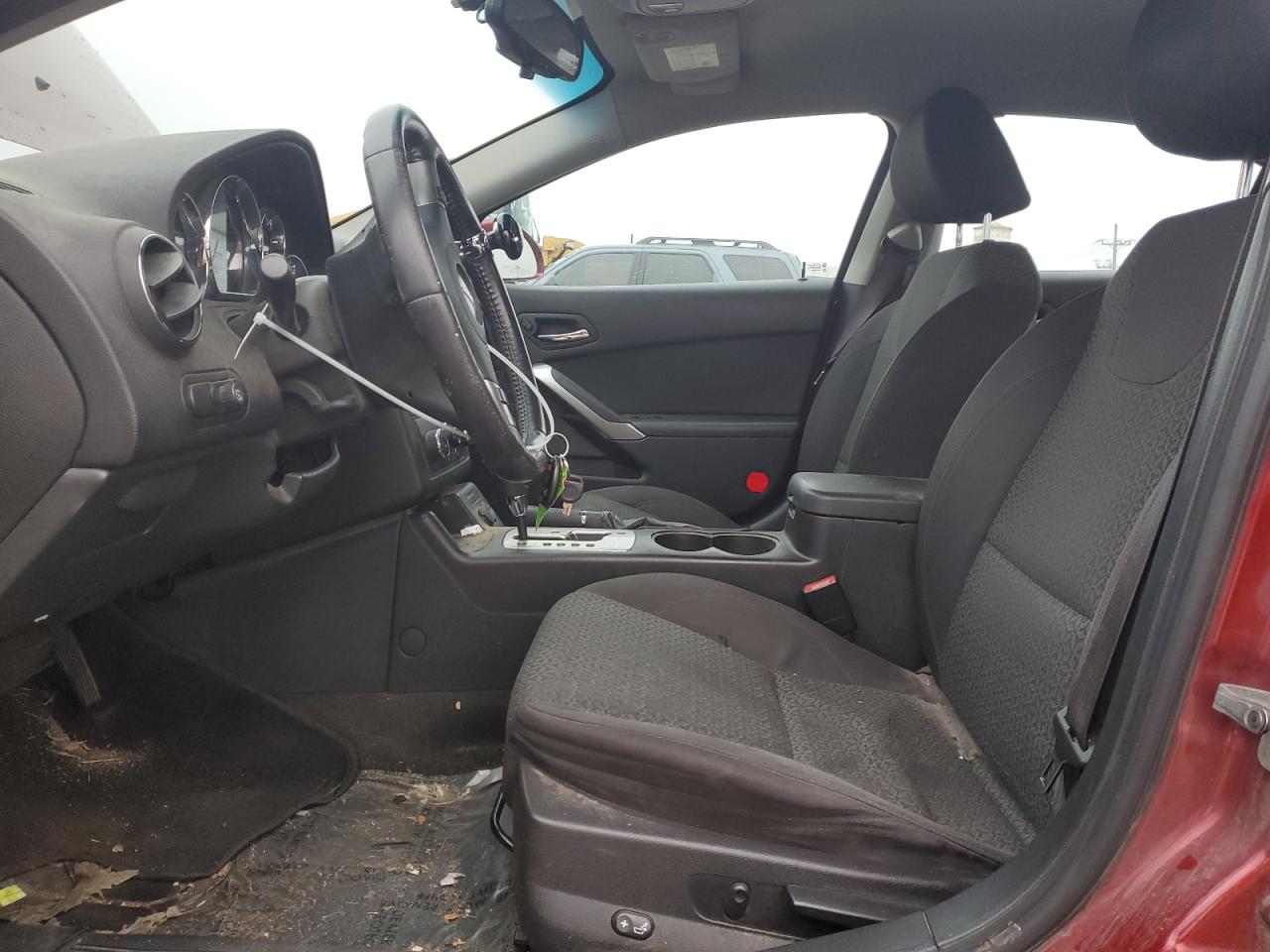 2010 Pontiac G6 - Image 7