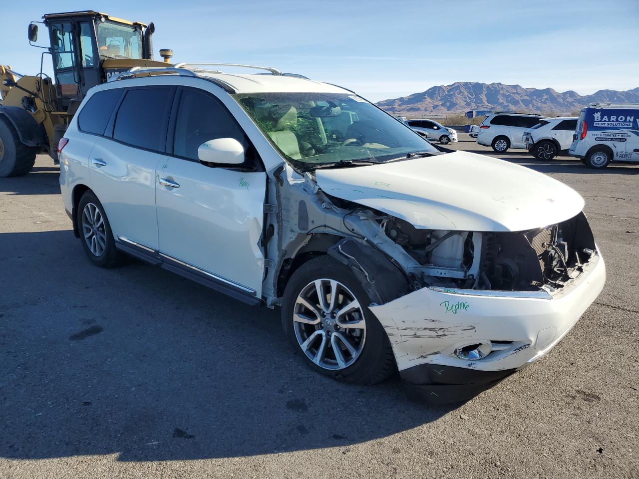 2015 Nissan Pathfinder - Image 4