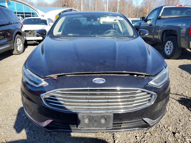  FORD FUSION 2019 Черный