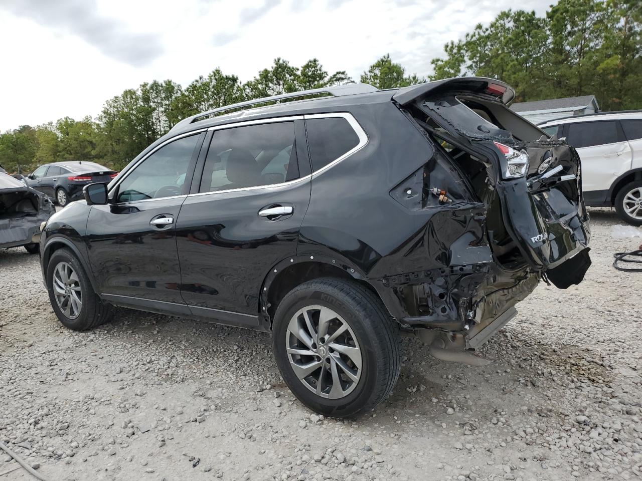 5N1AT2MT4FC922043 2015 NISSAN ROGUE - Image 2