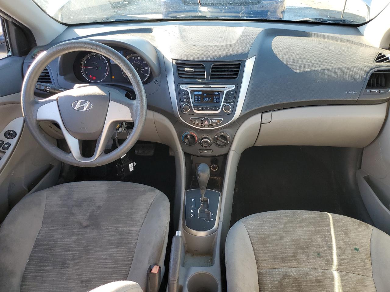 2015 Hyundai Accent - Image 8