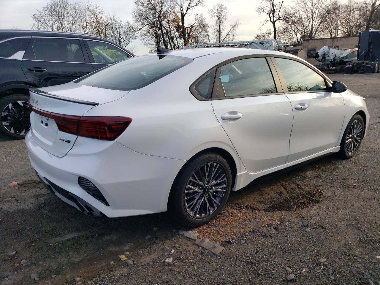 2024 Kia Forte - Image 3