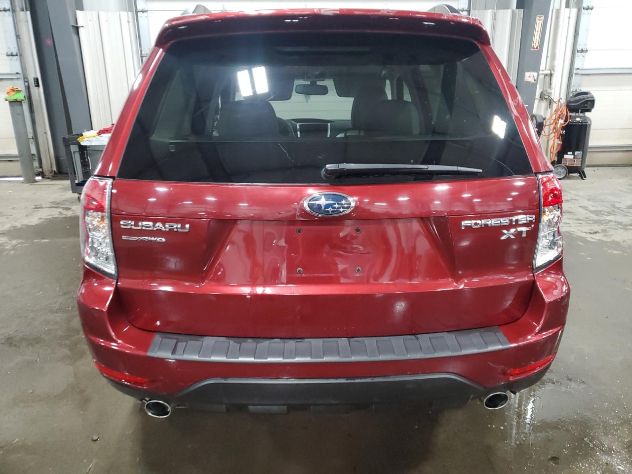 2010 Subaru Forester - Image 6