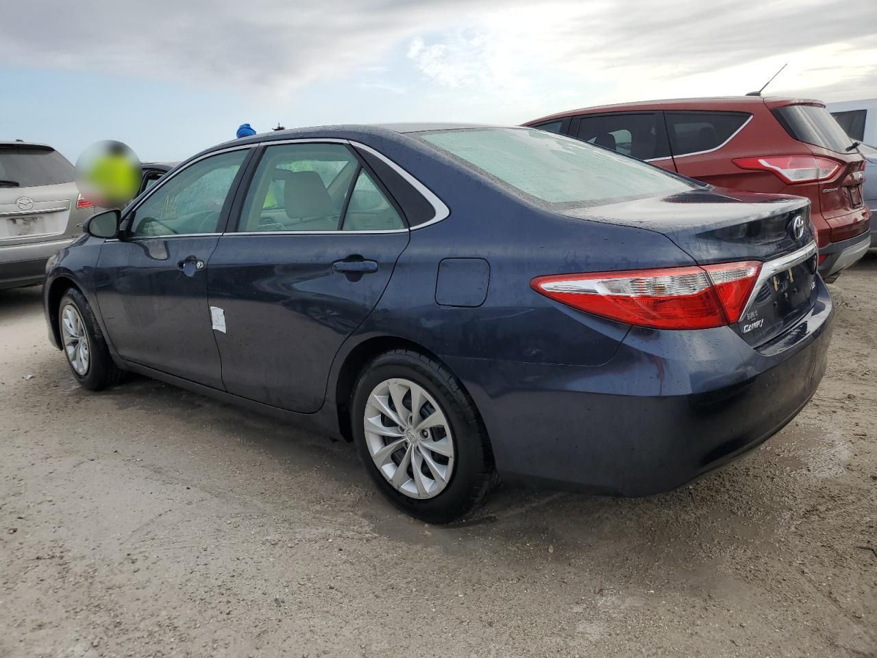 VIN 4T1BF1FK7GU509667 2016 TOYOTA CAMRY no.2