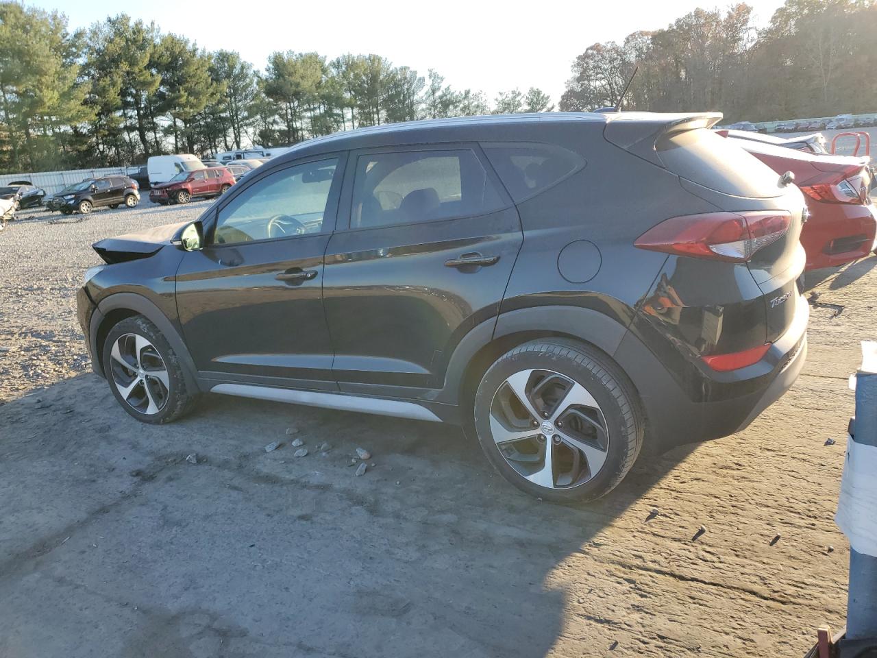 2017 Hyundai Tucson - Image 2
