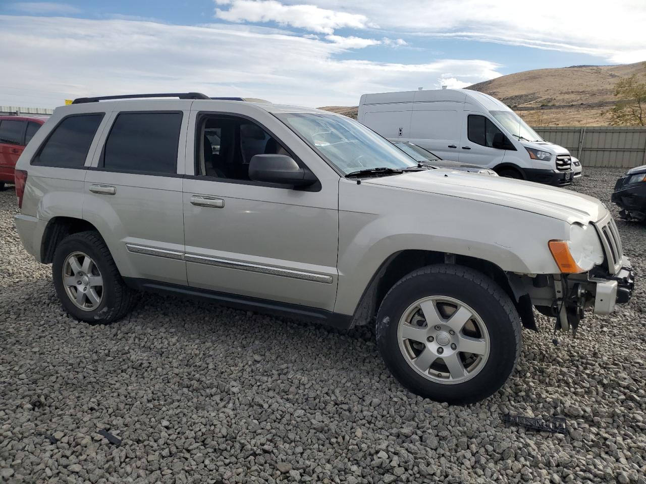2010 Jeep Grand Cherokee - Image 4