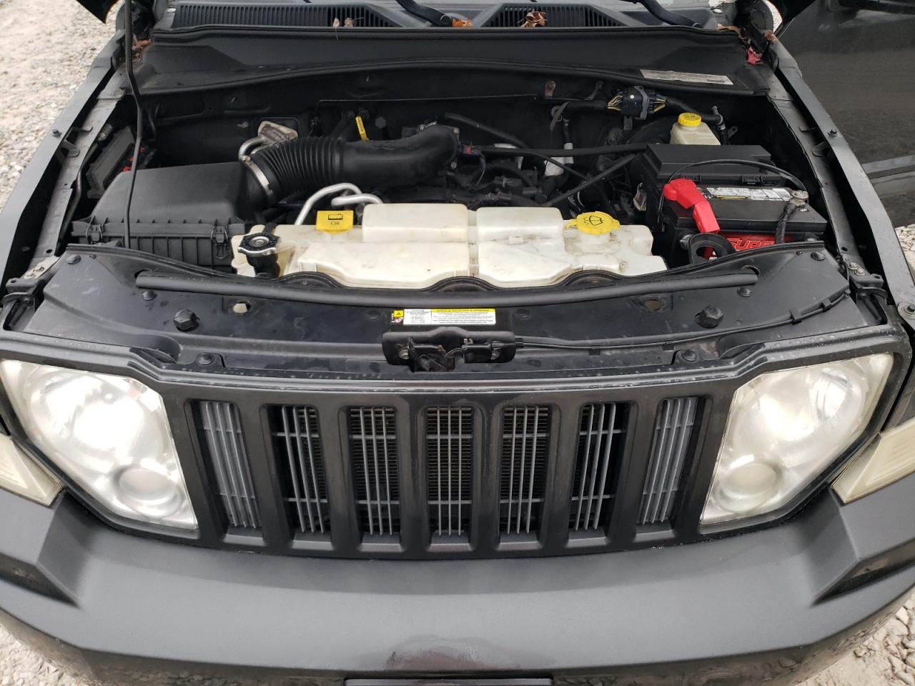 2011 Jeep Liberty (North America) - Image 12