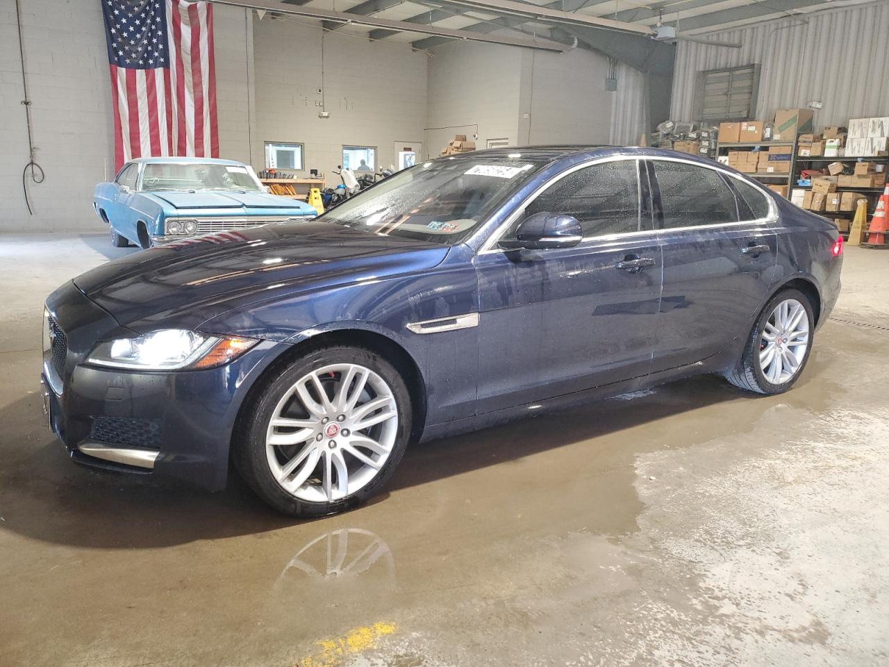 VIN SAJBK4BV7GCY12666 2016 JAGUAR XF no.1