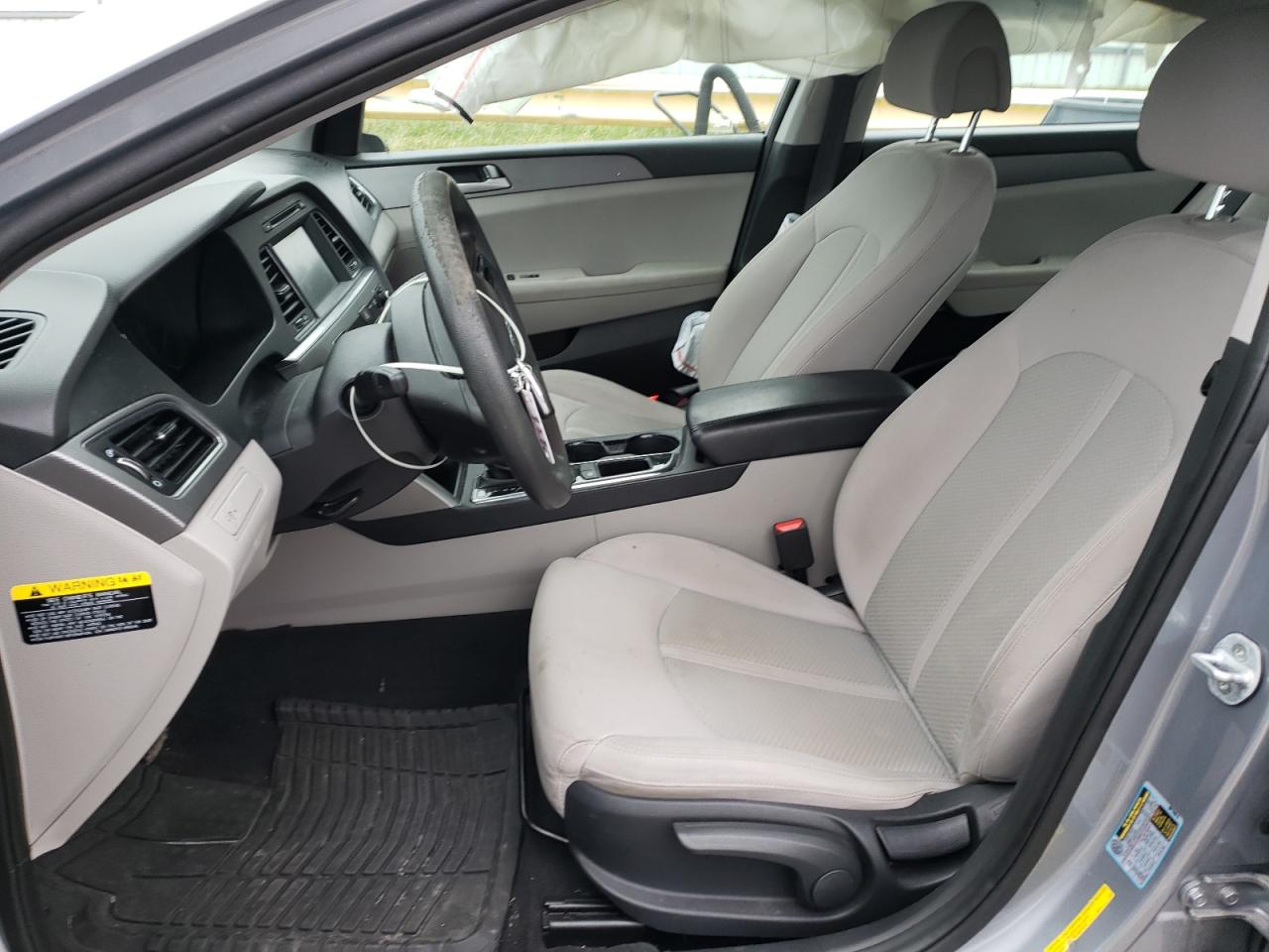 2016 Hyundai Sonata - Image 7