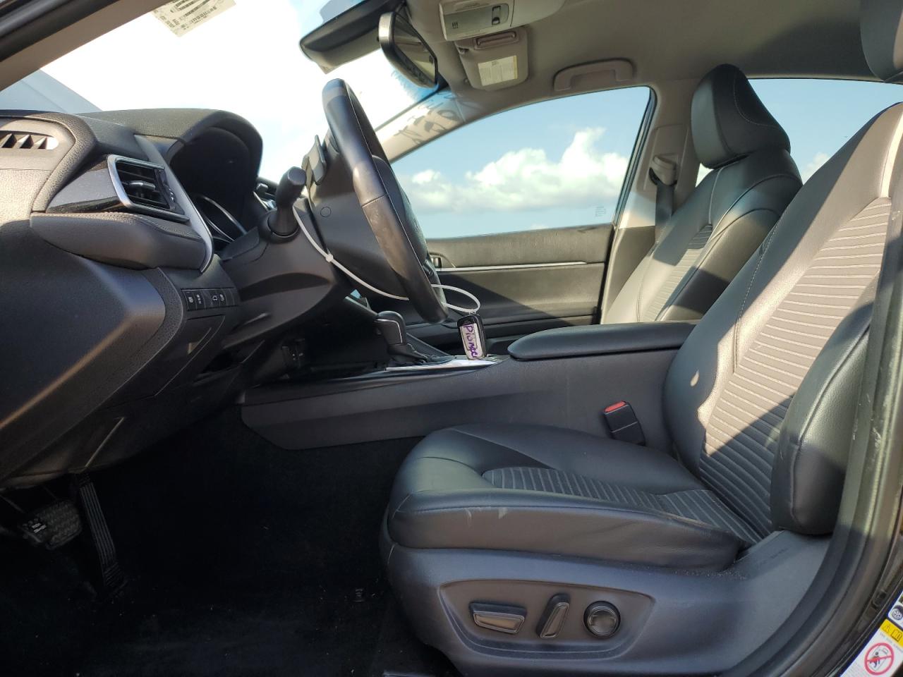 2018 Toyota Camry - Image 7