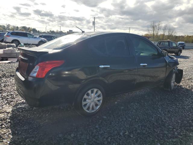  NISSAN VERSA 2018 Czarny