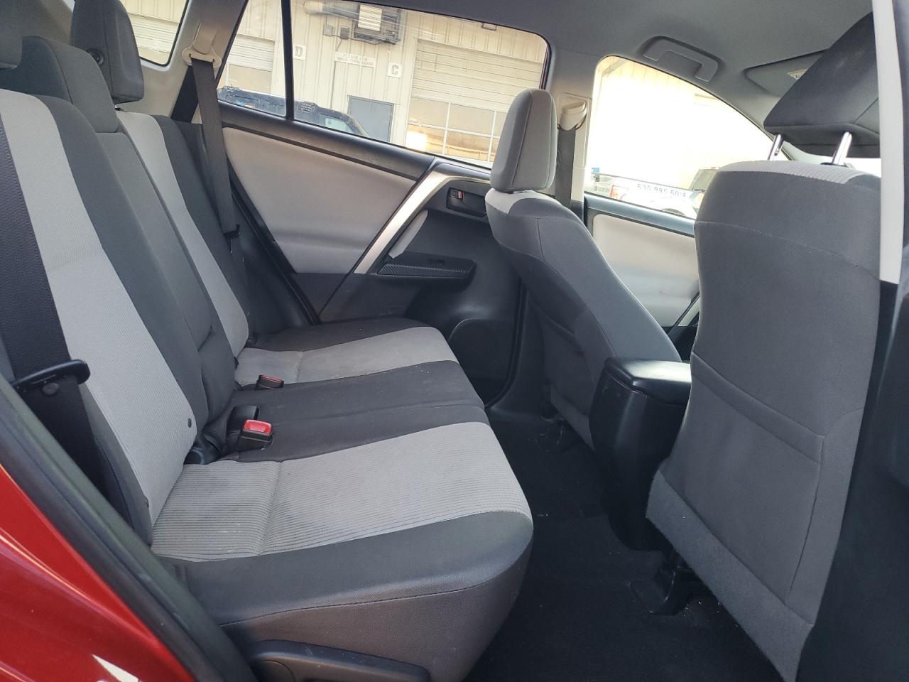 2015 Toyota RAV 4 - Image 11