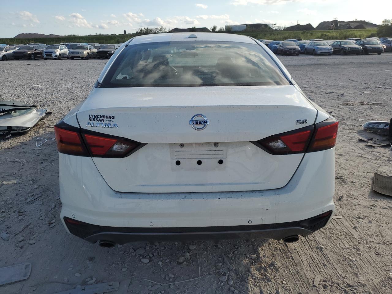 2020 Nissan Altima - Image 6