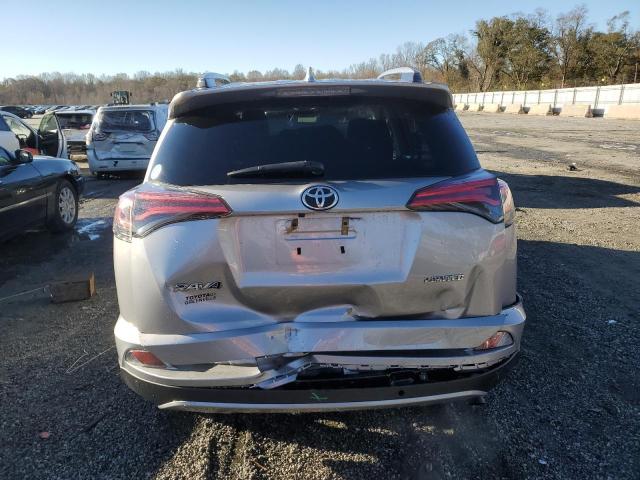  TOYOTA RAV4 2017 Srebrny