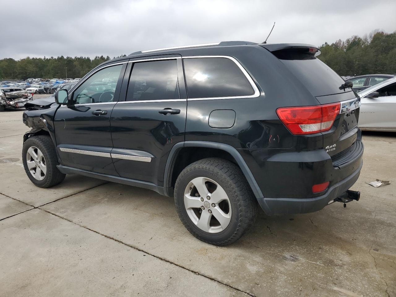 2013 Jeep Grand Cherokee - Image 2