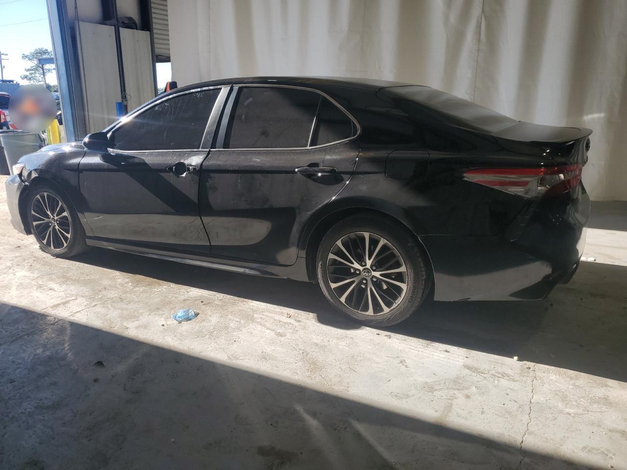2018 Toyota Camry - Image 2
