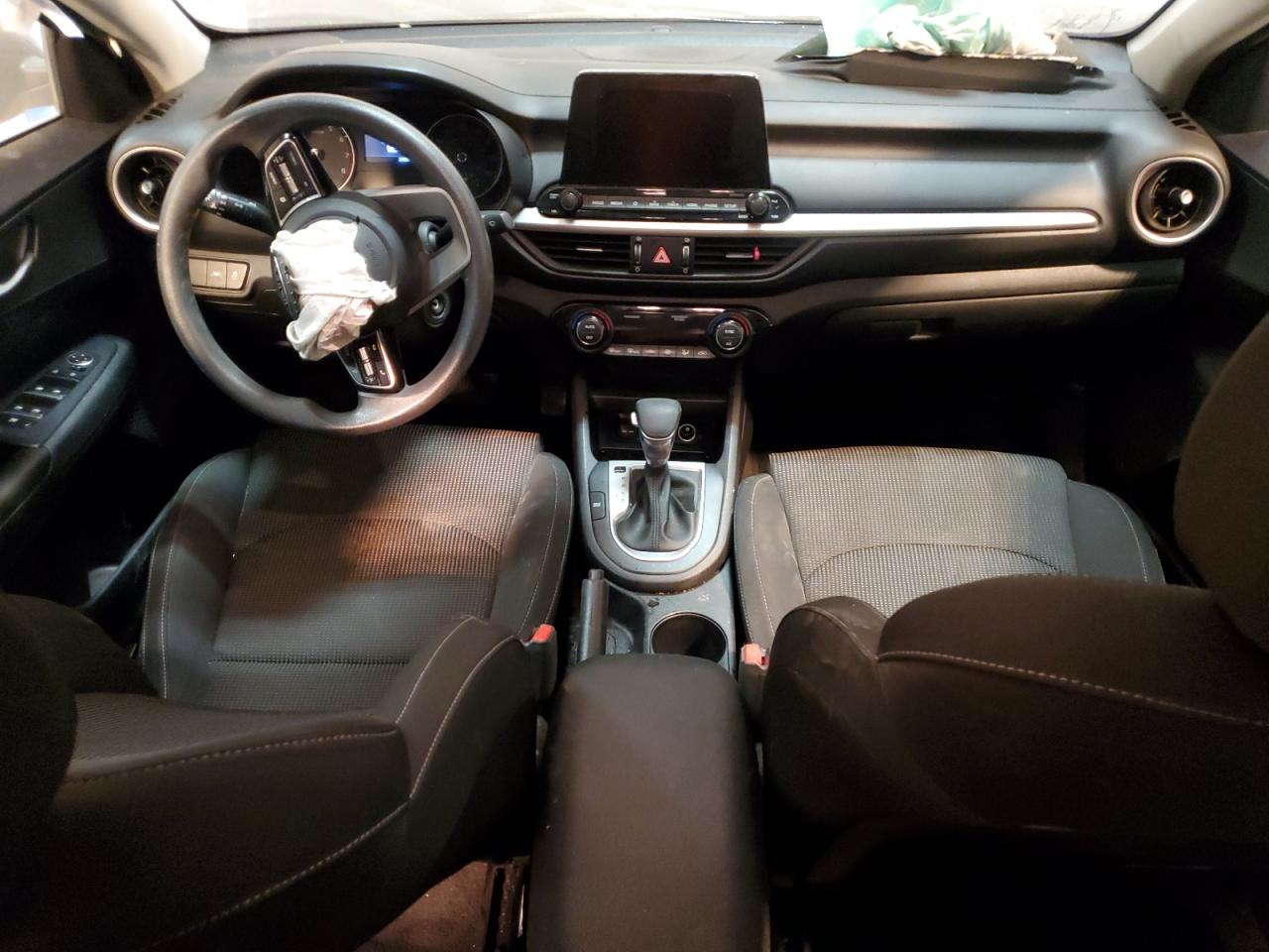 2019 Kia Forte - Image 8