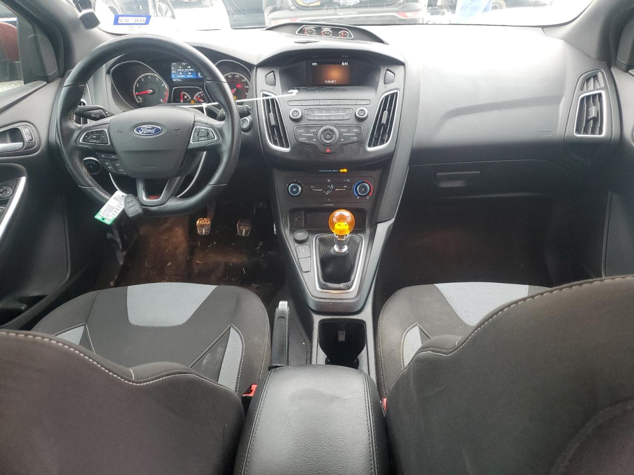 2018 Ford Focus - Image 8