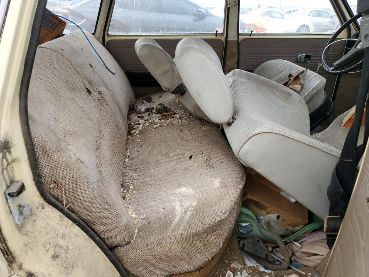 1971 Volkswagen 411 VIN: 4212030962 Lot: 82237034