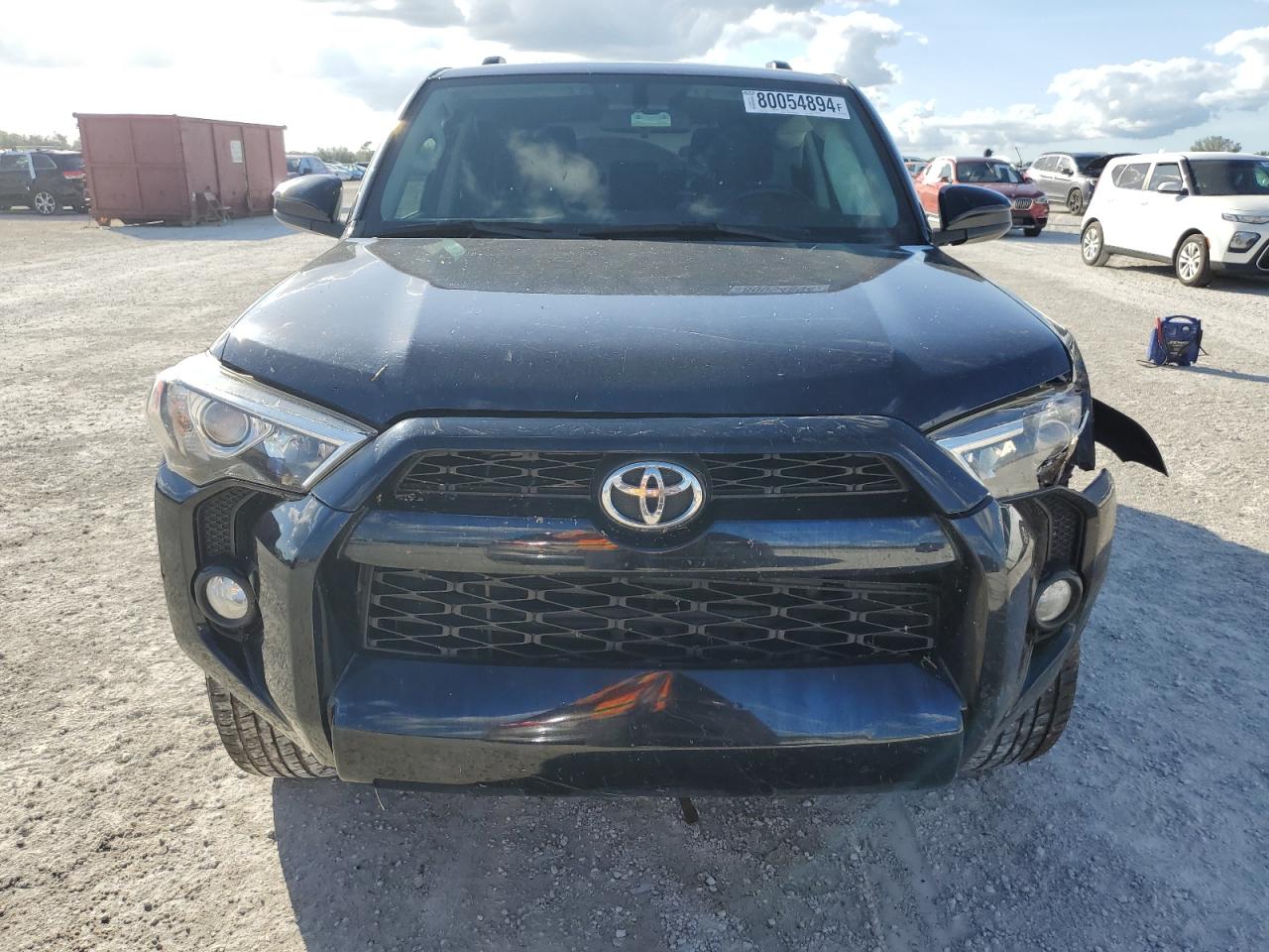 VIN JTEZU5JR0K5204420 2019 TOYOTA 4RUNNER no.5