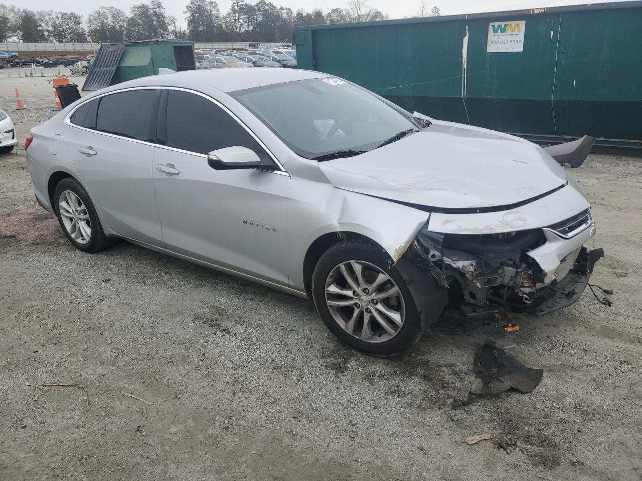 2017 Chevrolet Malibu - Image 4