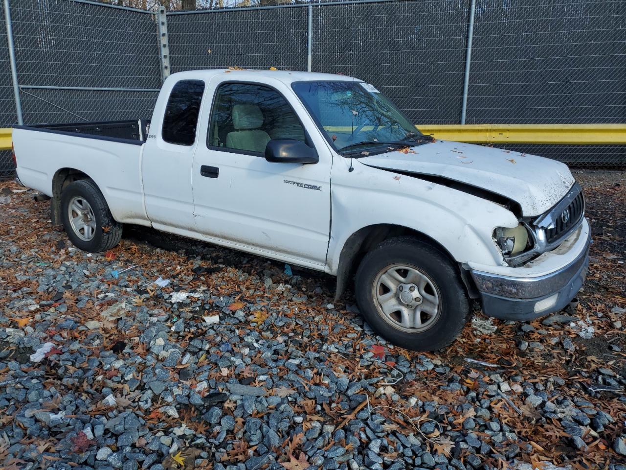 2004 Toyota Tacoma - Image 4